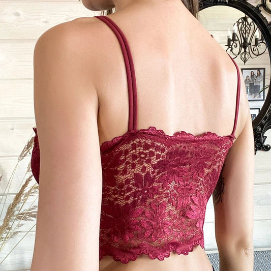 Koronkowy bralette damski z dłuższym dołem i miękkimi miseczkami - Senséra