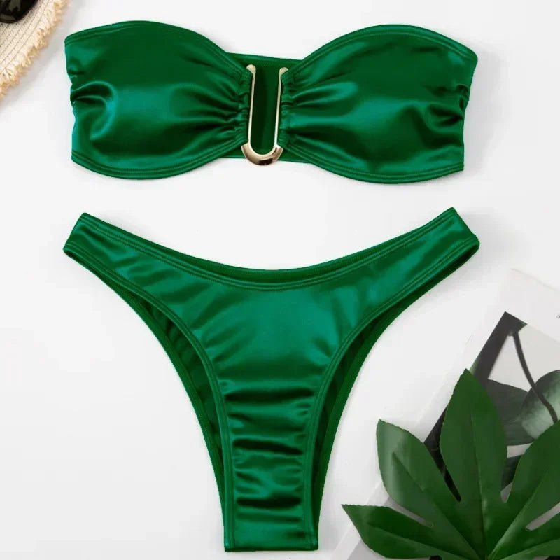 Bandeau bikini z ozdobną klamrą i wysokim wycięciem fig - Senséra