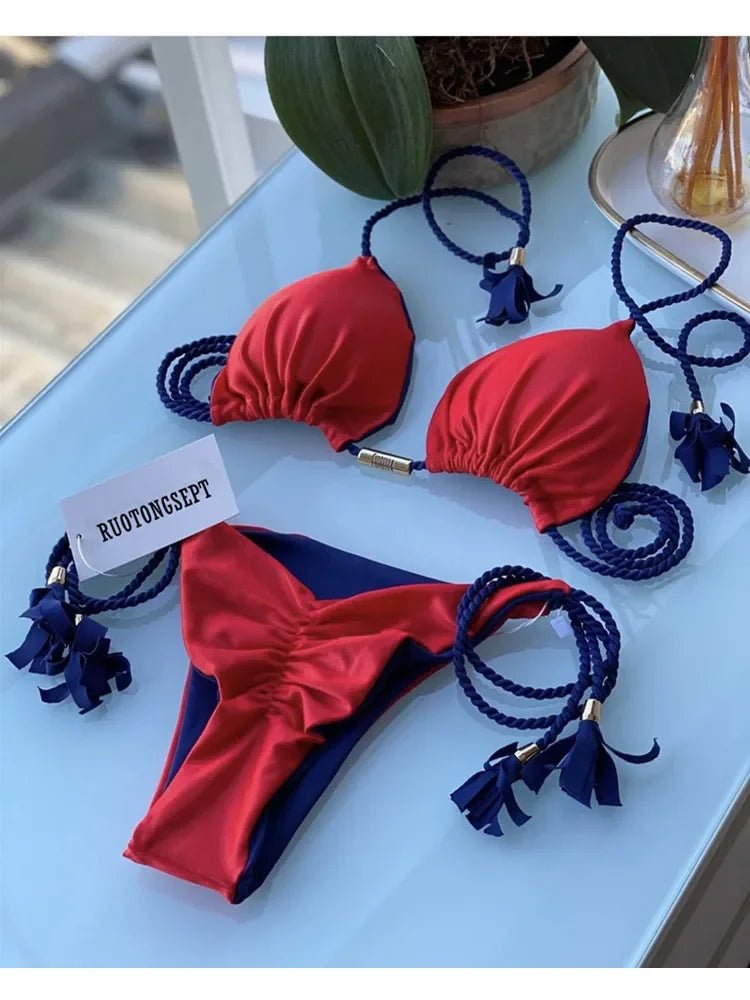 Bikini wiązane z trójkątnym topem i ozdobnymi chwostami - Senséra