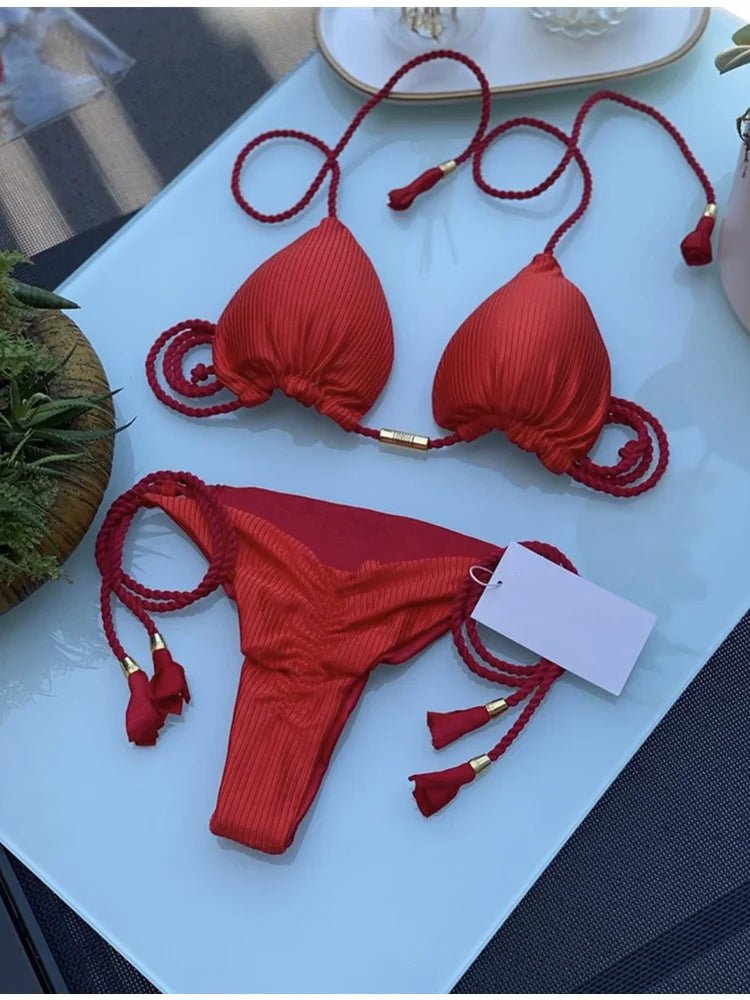 Bikini wiązane z trójkątnym topem i ozdobnymi chwostami - Senséra