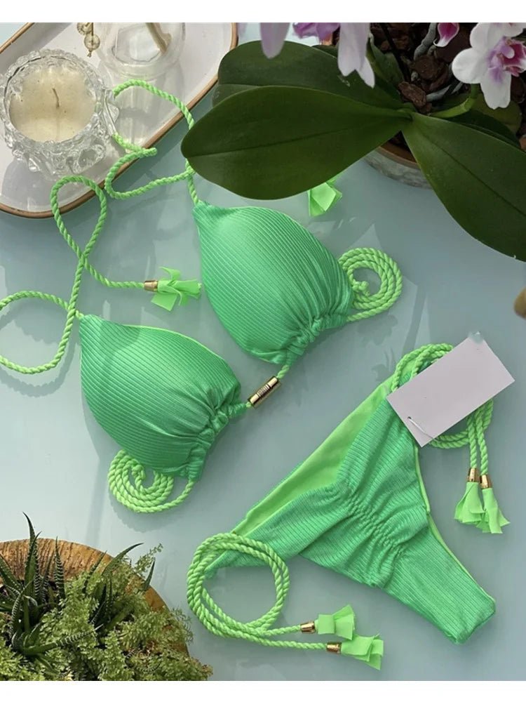 Bikini wiązane z trójkątnym topem i ozdobnymi chwostami - Senséra