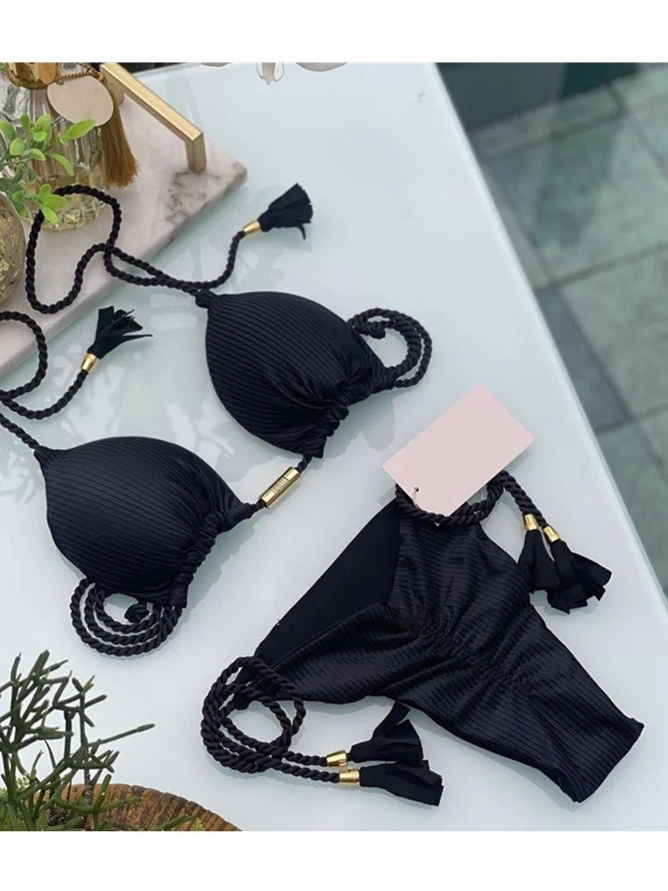 Bikini wiązane z trójkątnym topem i ozdobnymi chwostami - Senséra