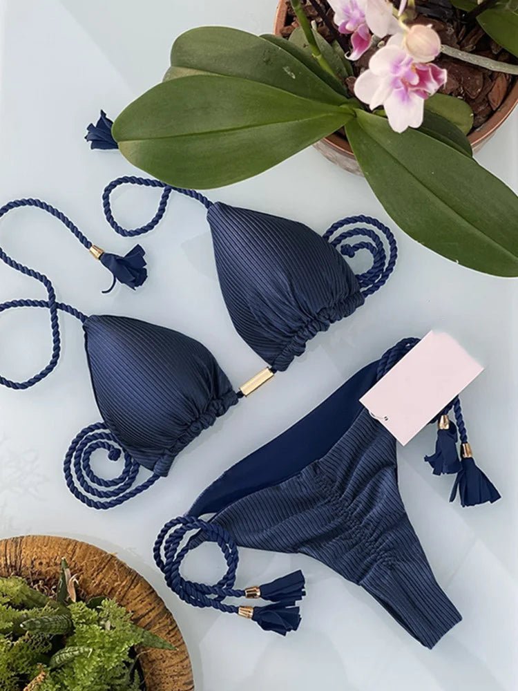 Bikini wiązane z trójkątnym topem i ozdobnymi chwostami - Senséra