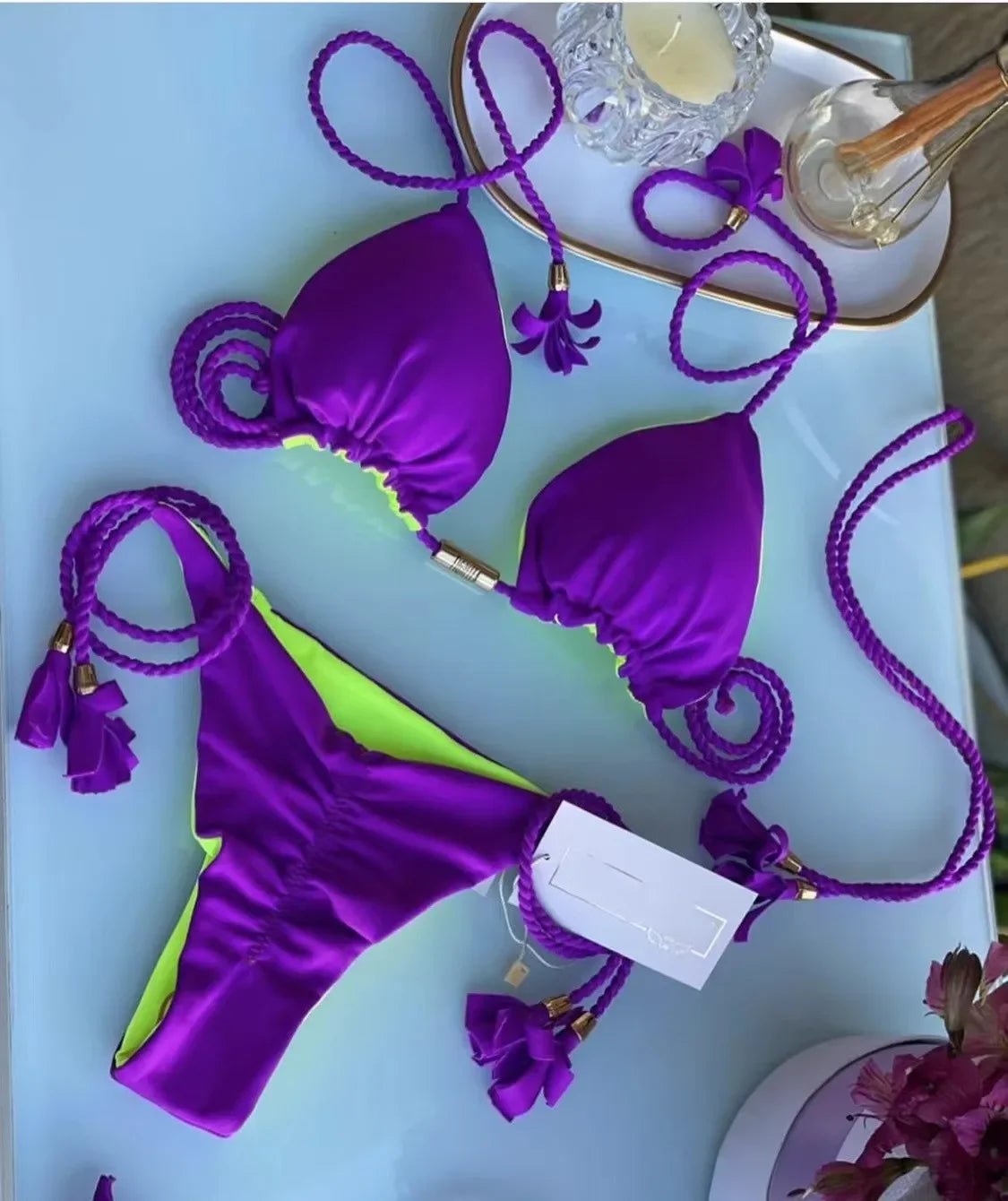 Bikini wiązane z trójkątnym topem i ozdobnymi chwostami - Senséra