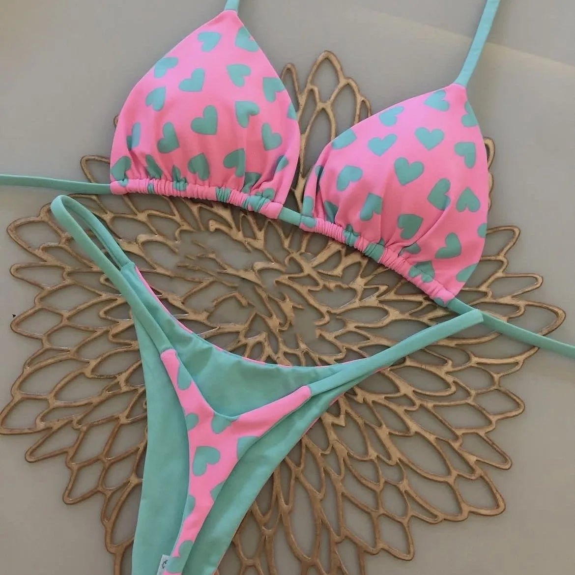 Bikini z nadrukiem i plecionymi detalami przy figach typu string - Senséra