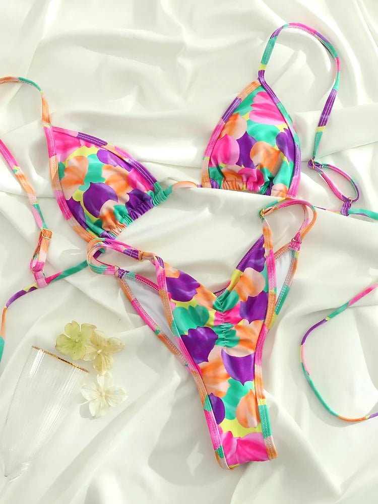 Bikini z wycięciami i ozdobnymi ringami na paskach - Senséra