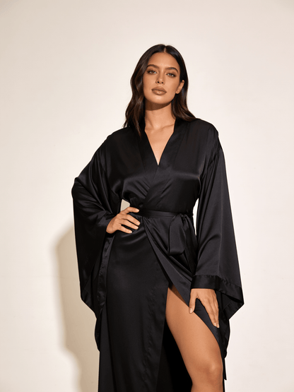 Długi szlafrok satynowy damski oversize z szerokimi rękawami kimono - Senséra