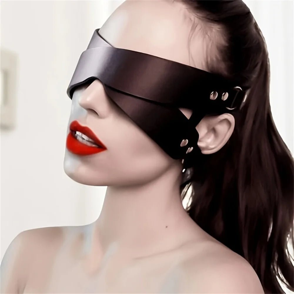 Futurystyczna maska na oczy z ekoskóry z szerokim panelem i regulacją - Senséra