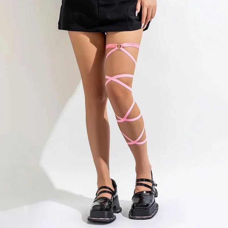 Harness damski na uda z krzyżującymi paskami i detalem serca - Senséra