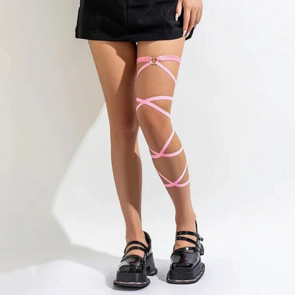 Harness damski na uda z krzyżującymi paskami i detalem serca - Senséra