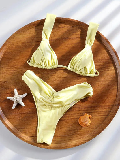 Klasyczne bikini wiązane z marszczonymi figami i trójkątnym topem - Senséra
