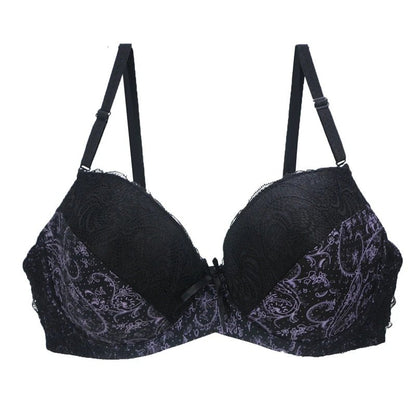 Koronkowy biustonosz push up plus size z pełnymi miseczkami i kontrastowym wzorem - Senséra