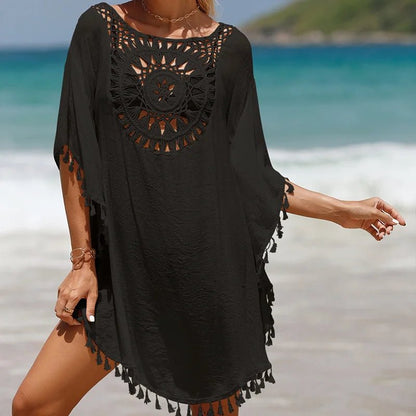 Luźna tunika plażowa z ażurowym wzorem i frędzlami w stylu boho - Senséra