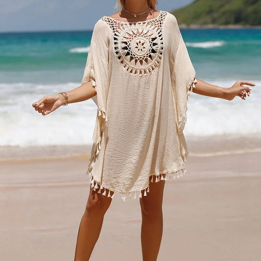 Luźna tunika plażowa z ażurowym wzorem i frędzlami w stylu boho - Senséra