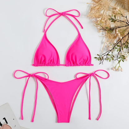 Minimalistyczne bikini wiązane z trójkątnym topem i regulowanymi figami - Senséra