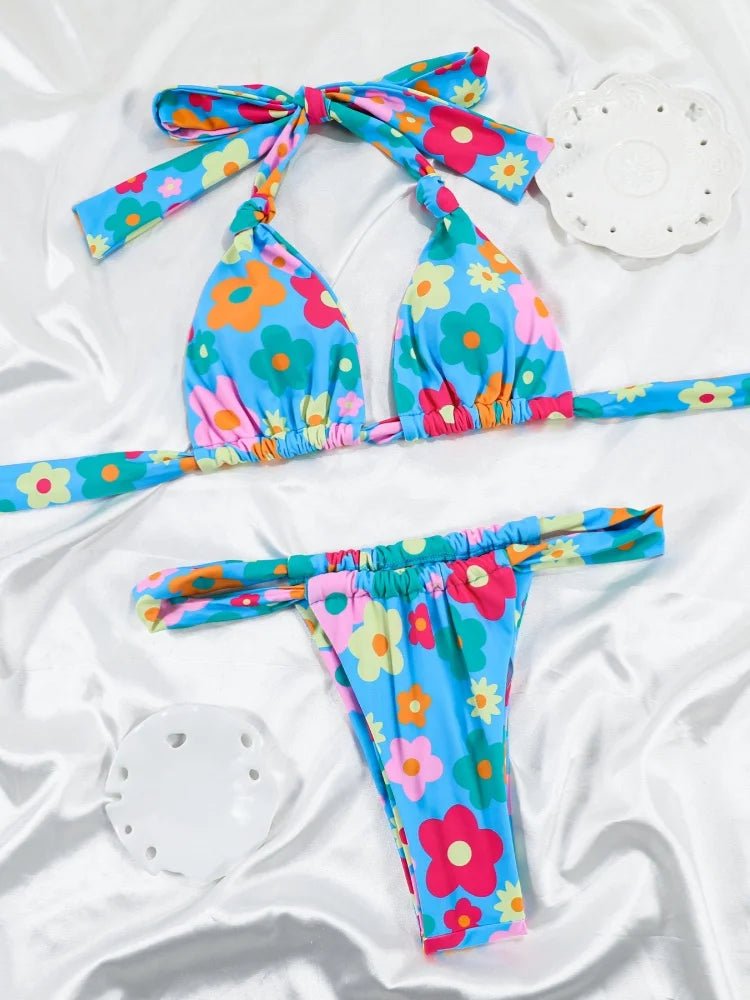 Minimalistyczne bikini z marszczonymi stringami i trójkątnym topem - Senséra