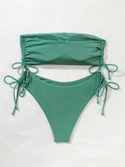 Prążkowane bikini bandeau z wiązanymi figami o minimalistycznym kroju - Senséra