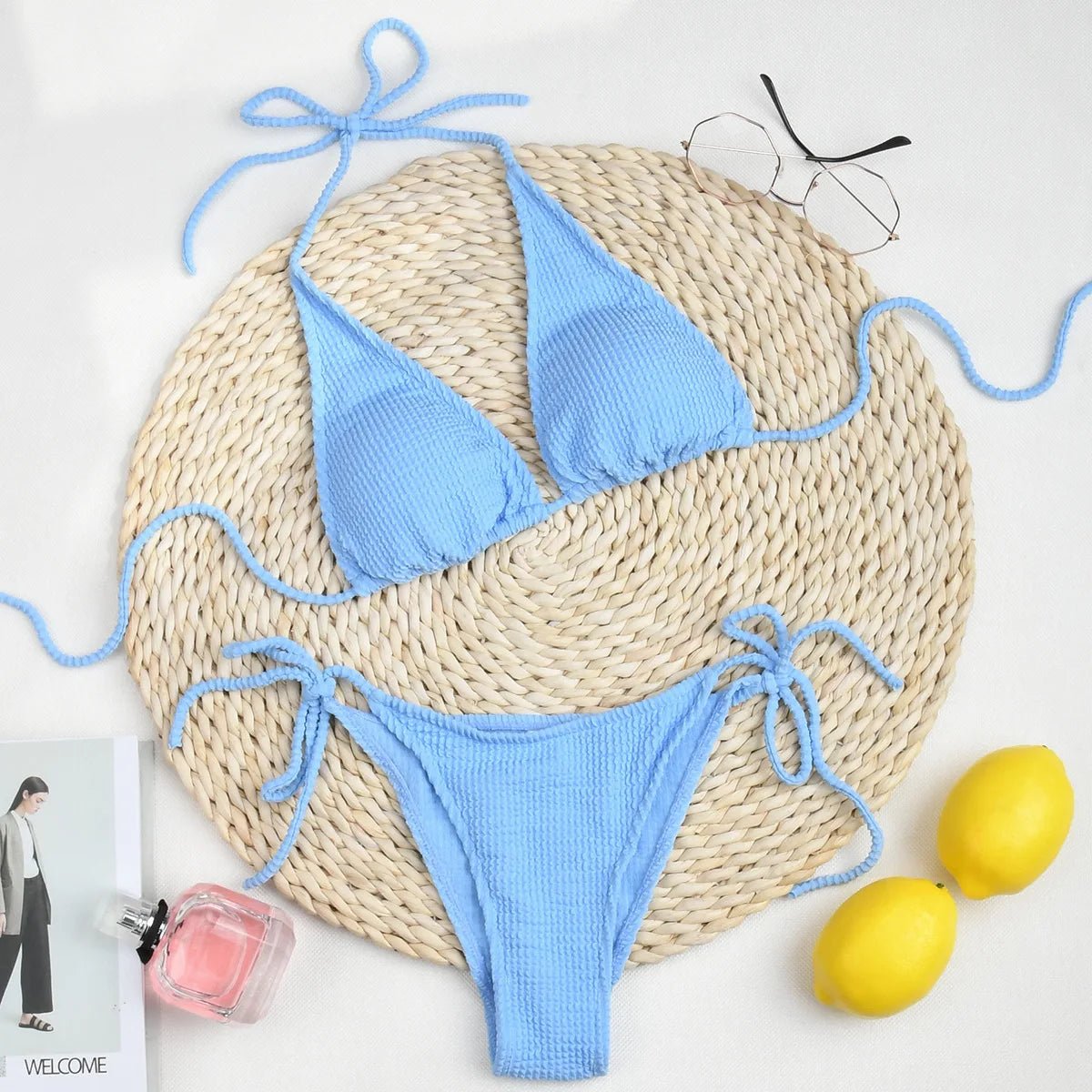 Prążkowane bikini wiązane z trójkątnym topem i stringami - Senséra