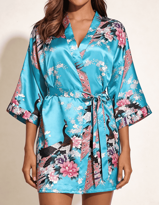 Satynowy szlafrok damski w kwiatowy wzór z orientalnym motywem kimono - Senséra
