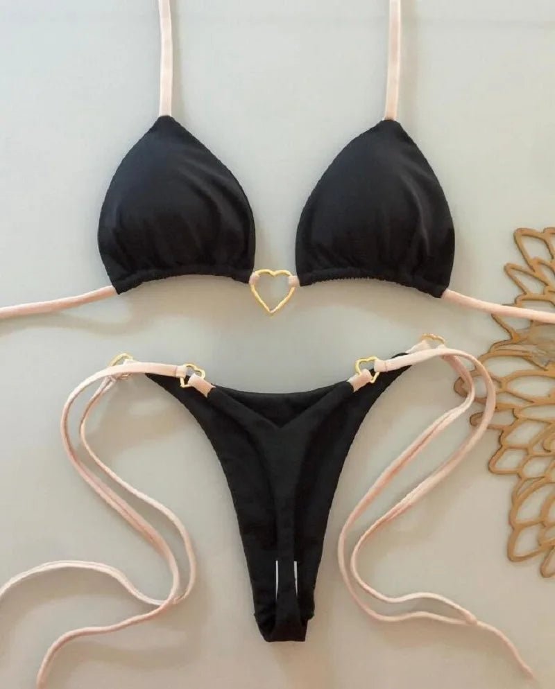 Trójkątne bikini z ozdobnym sercem i wiązanymi stringami - Senséra